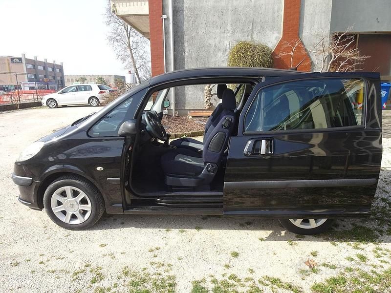 Usata Peugeot 1007 2009 Nero Monovolume