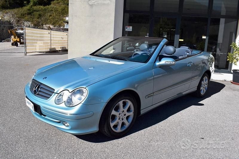 Usata Mercedes CLK200 Elegance 163 CV (119 kW) 2004 Blu Cabrio
