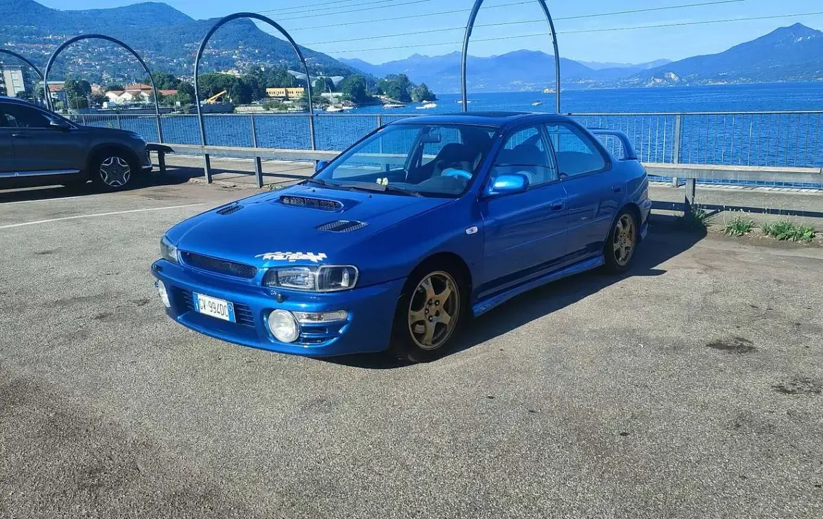Usata Subaru Impreza 211 CV (155 kW) 1998 Blu/azzurro Berlina
