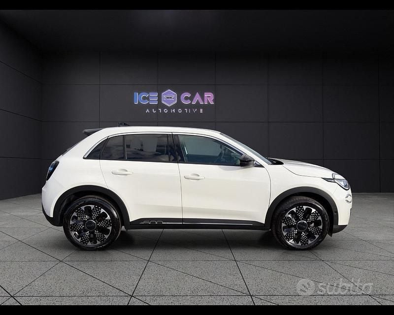 Usata Fiat 600 La Prima 110 CV (80 kW) 2025 Bianco SUV