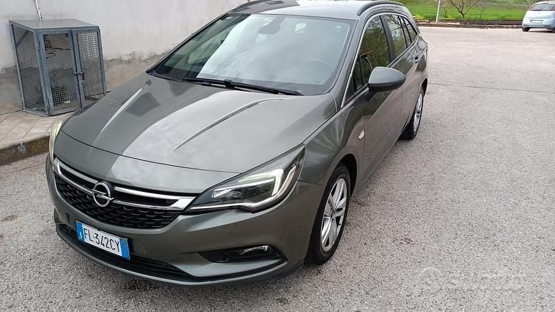 Usata Opel Astra 110 CV (80 kW) 2017 Grigio Station wagon