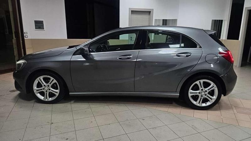 Usata Mercedes A180 Premium 109 CV (80 kW) 2012 Other Berlina