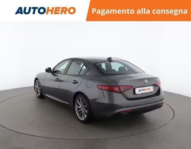 Usata Alfa Romeo Giulia Business 160 CV (117 kW) 2018 Grigio Berlina