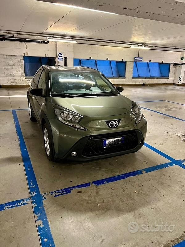 Usata Toyota Aygo X 72 CV (52 kW) 2022 Verde SUV