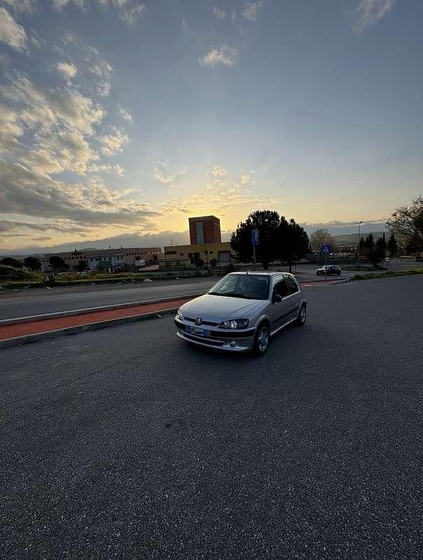 Usata Peugeot 106 GTi 118 CV (86 kW) 1997 Utilitaria