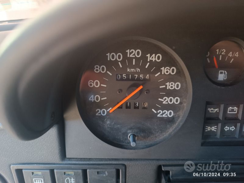 Grigio Usata 1989 Alfa Romeo 33 Tre volumi | 4000 € - Immagine 1/4