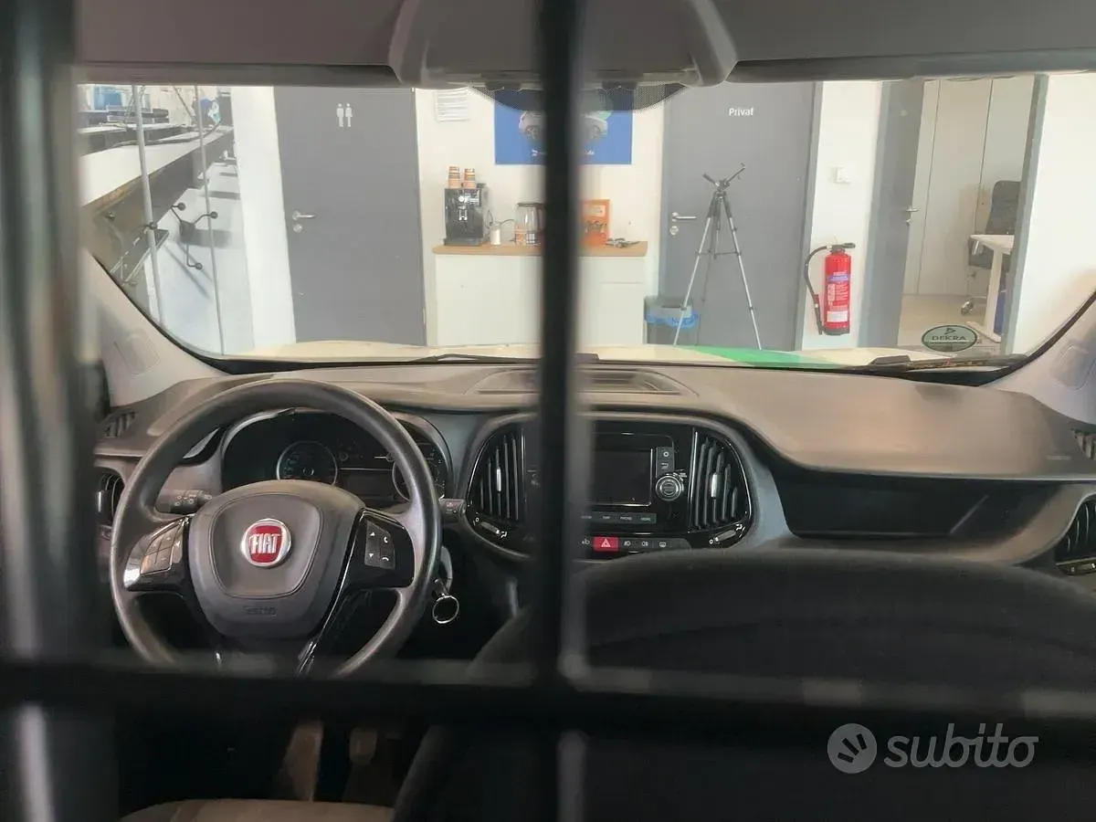 Usata Fiat Doblò 101 CV (74 kW) 2016 Bianco Monovolume