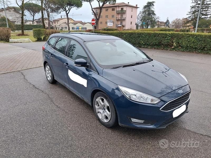 Usata Ford Focus Business Edition 95 CV (69 kW) 2015 Blu Station wagon