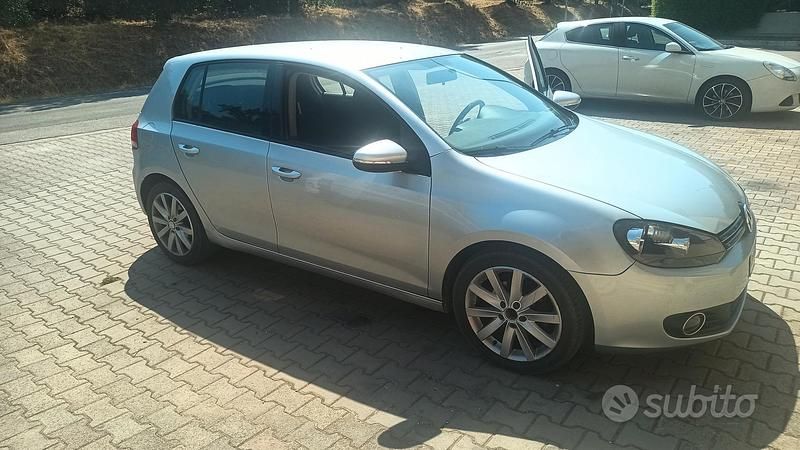 Usata VW Golf VI 102 CV (75 kW) 2009 Grigio Utilitaria