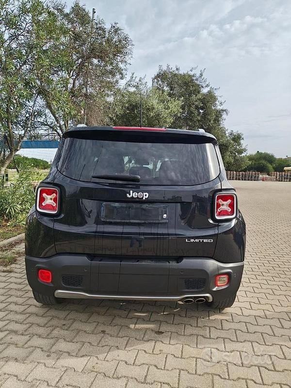 Usata Jeep Renegade 120 CV (88 kW) 2015 Nero SUV
