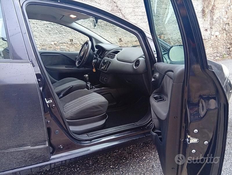 Usata Fiat Punto Evo 75 CV (55 kW) 2011 Utilitaria