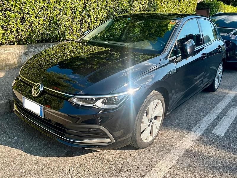 Nero Usata 2020 VW Golf VII Tre volumi | 21.900 € (Molto cara) - Immagine 1/4