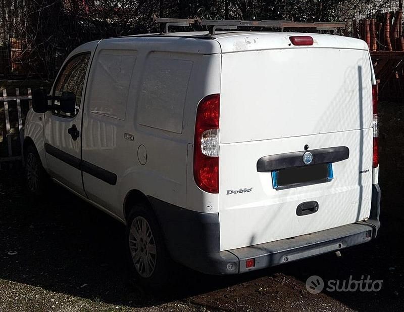 Usata Fiat Doblò 105 CV (77 kW) 2007 Bianco Monovolume