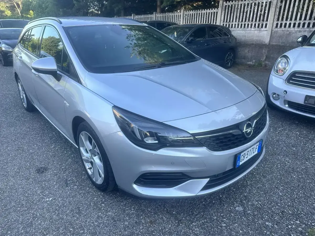 Usata Opel Astra GS Line 105 CV (77 kW) 2020 Grigio Station wagon