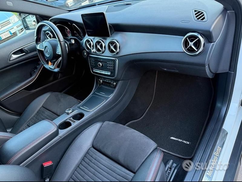 Usata Mercedes GLA220 Premium 2018 Bianco SUV