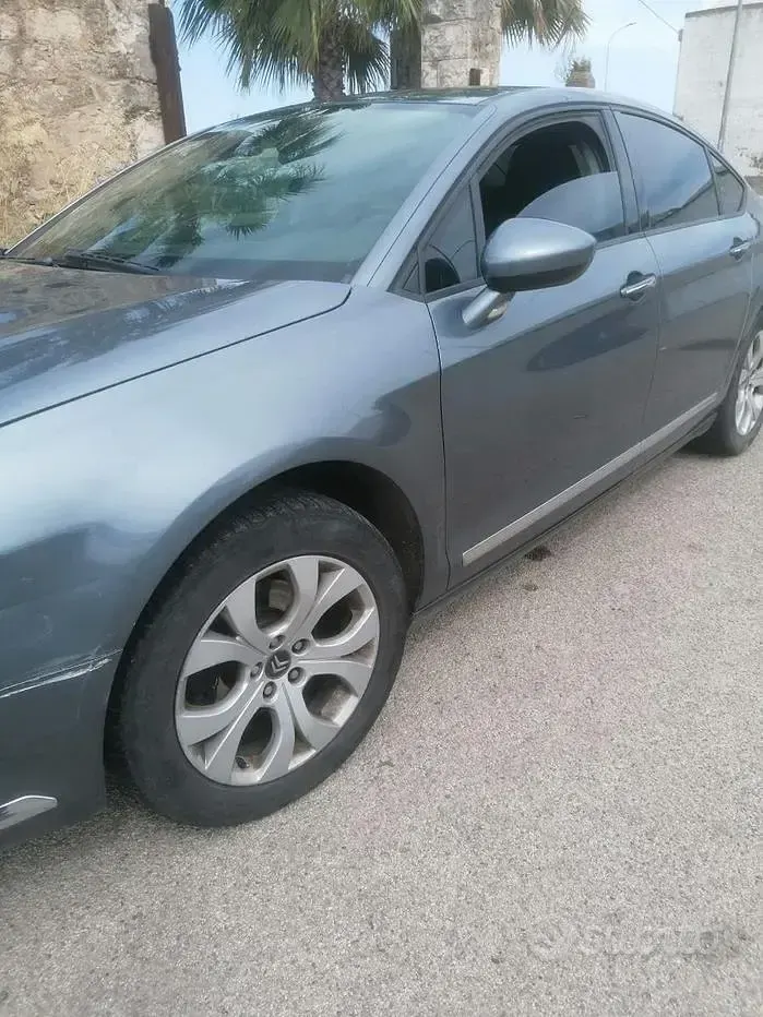 Usata Citroën C5 140 CV (102 kW) 2010 Grigio Berlina