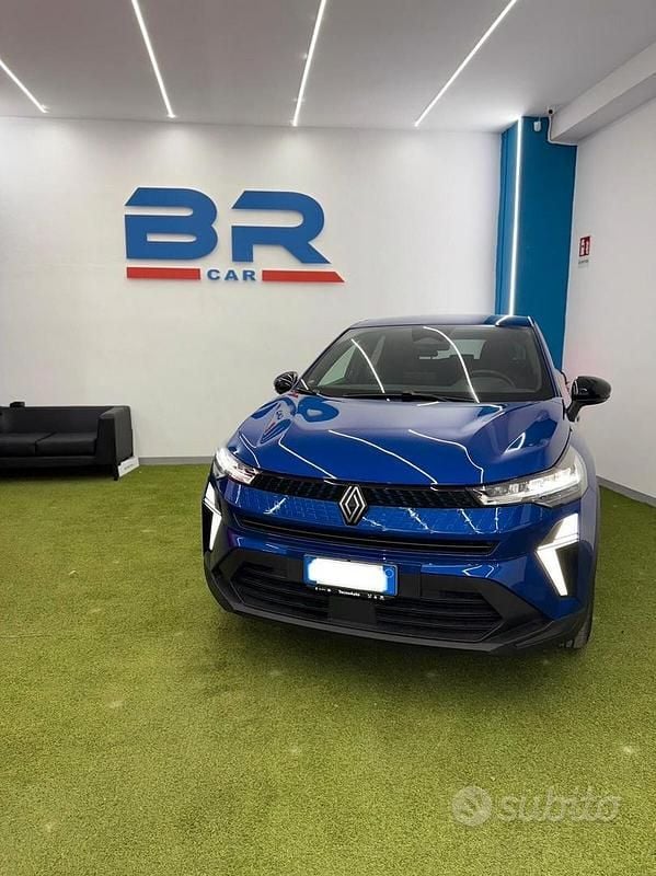 Usata Renault Captur Techno 101 CV (74 kW) 2024 Blu SUV