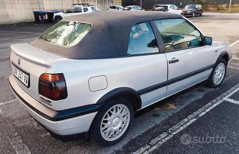 Usata VW Golf Cabriolet Classicline 101 CV (74 kW) 1998 Cabrio