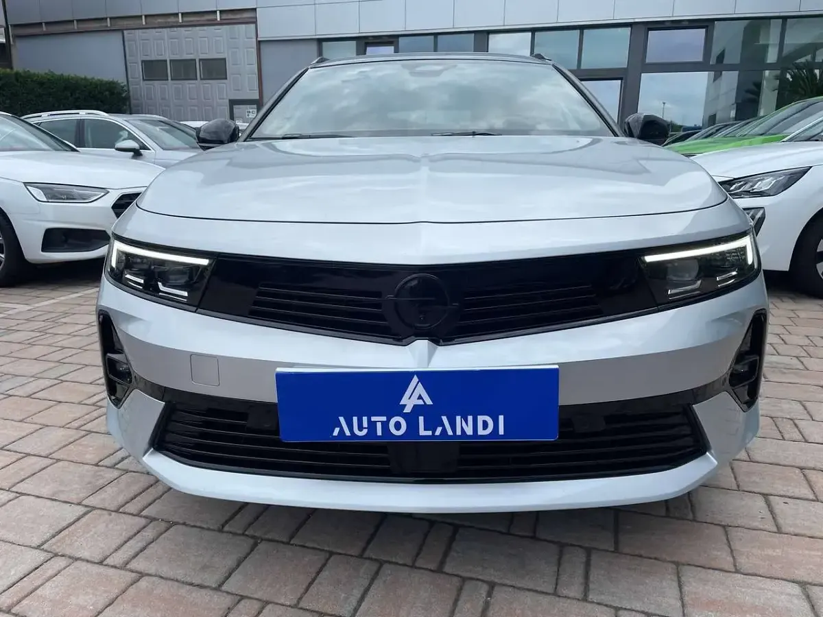 Usata Opel Astra S 131 CV (96 kW) 2025 Grigio Utilitaria