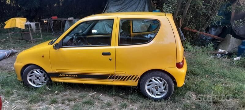 Giallo Usata 1998 Fiat 600 Due volumi | 2400 € - Immagine 1/4