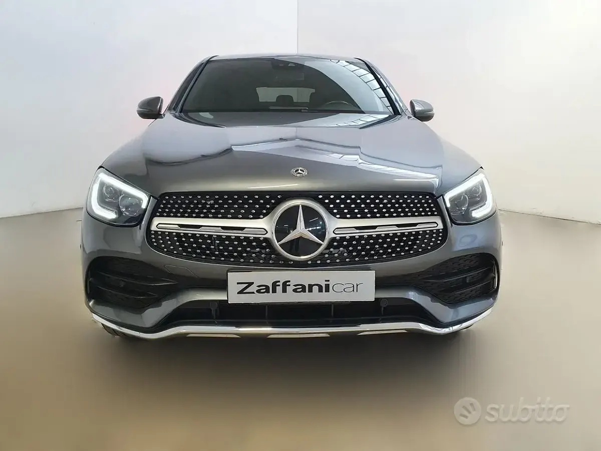Usata Mercedes GLC300 Premium 245 CV (180 kW) 2020 Nero SUV