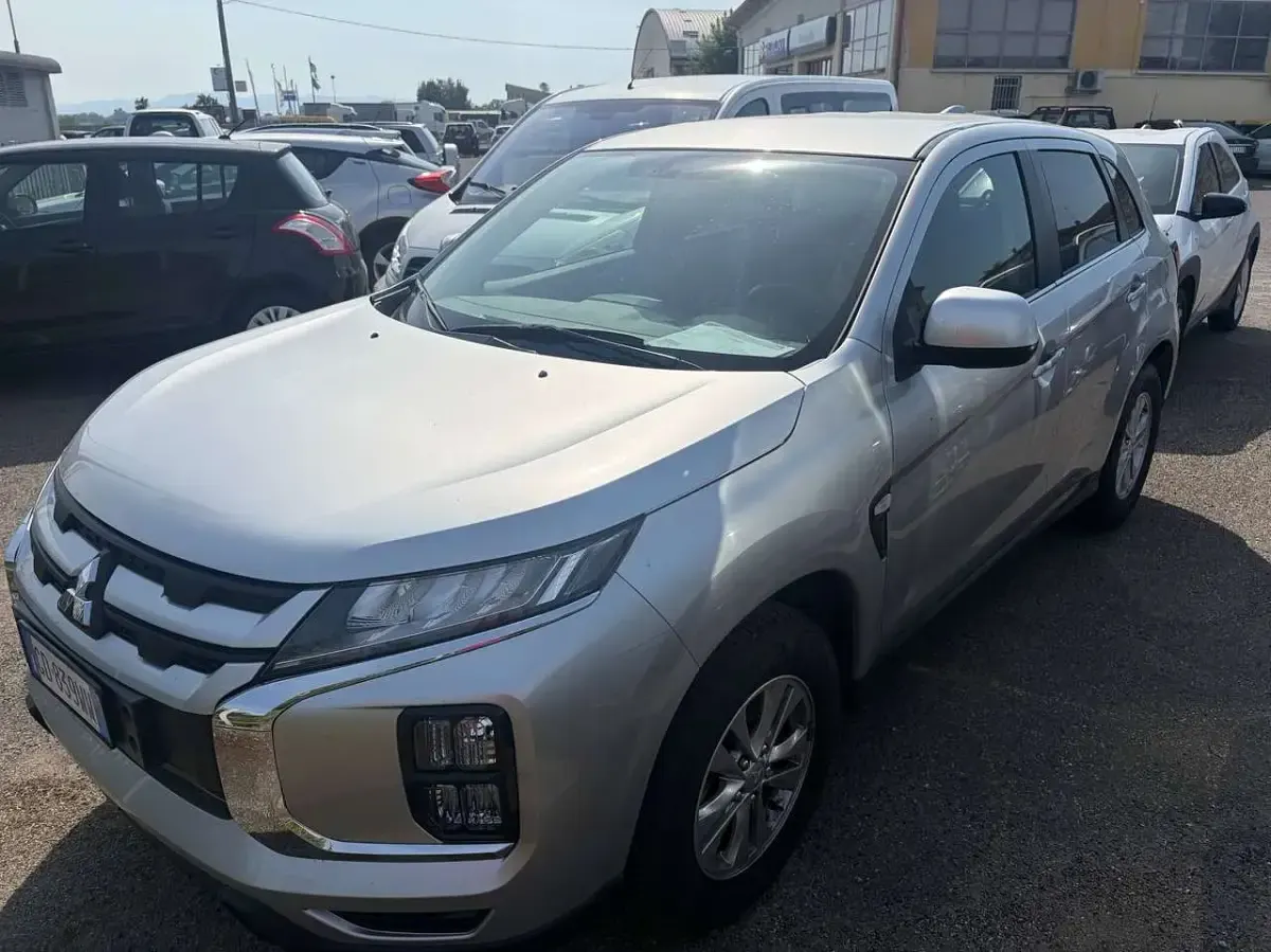 Usata Mitsubishi ASX 150 CV (110 kW) 2021 Argento SUV