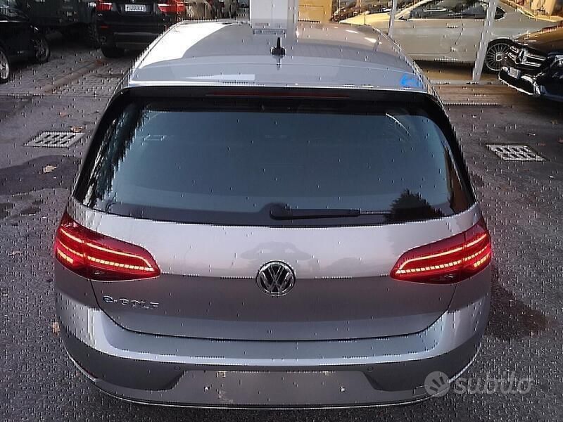 Usata VW e-Golf 100 kW (136 CV) 2020 Grigio Utilitaria