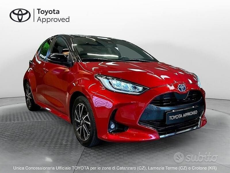 Usata Toyota Yaris Hybrid Style 116 CV (85 kW) 2022 Rosso Berlina