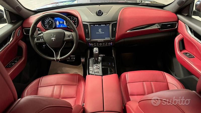Usata Maserati Levante 430 CV (316 kW) 2019 Blu SUV