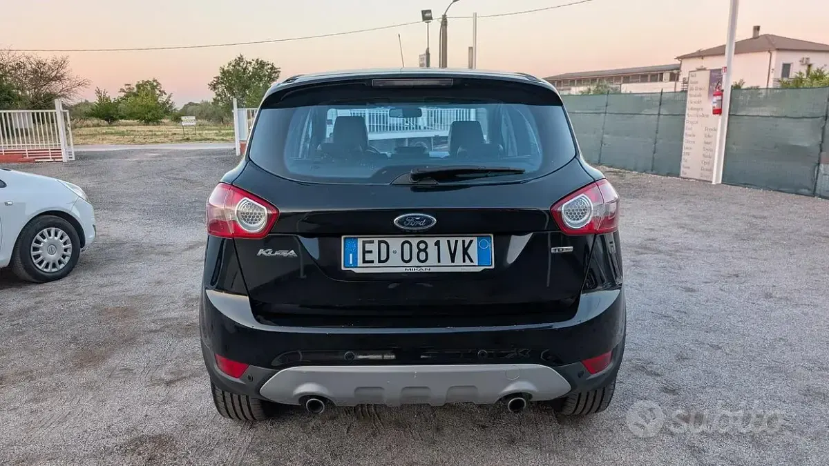 Usata Ford Kuga Titanium 140 CV (102 kW) 2010 SUV