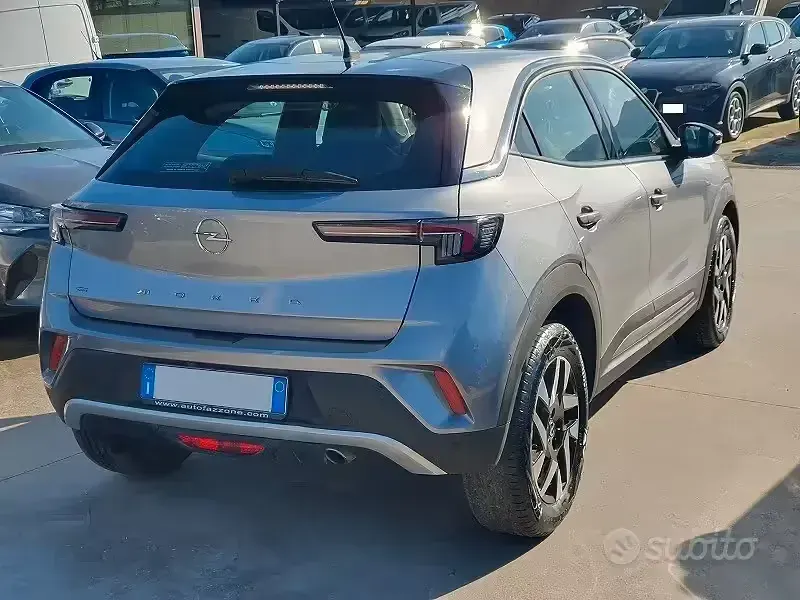 Usata Opel Mokka Elegance 110 CV (80 kW) 2023 Grigio SUV