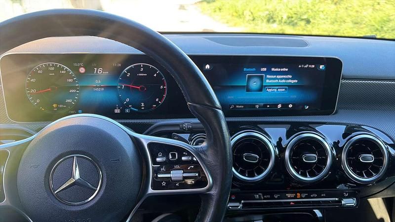 Usata Mercedes A180 Premium 116 CV (85 kW) 2020 Berlina