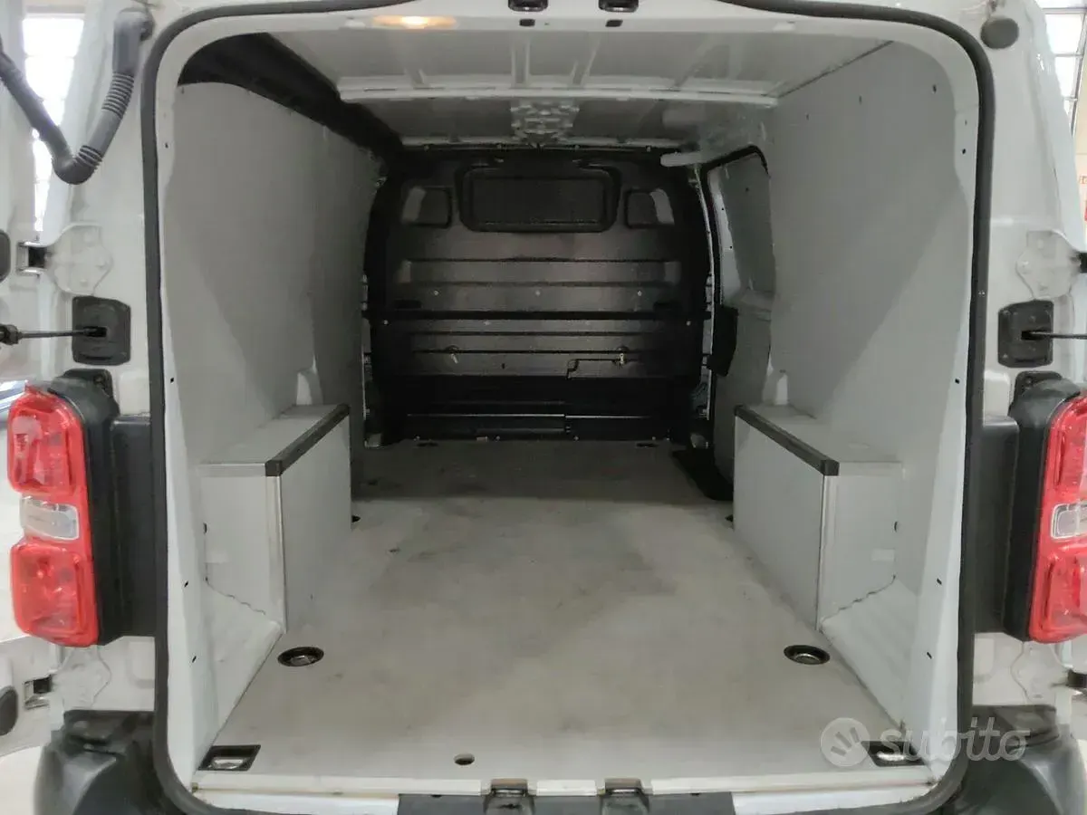 Usata Fiat Scudo 144 CV (105 kW) 2023 Bianco Furgone