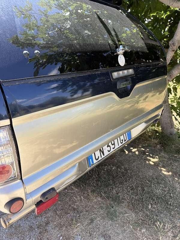 Usata 2004 Mitsubishi L200 Pick-up | 10.900 € (Buon prezzo) - Immagine 1/4