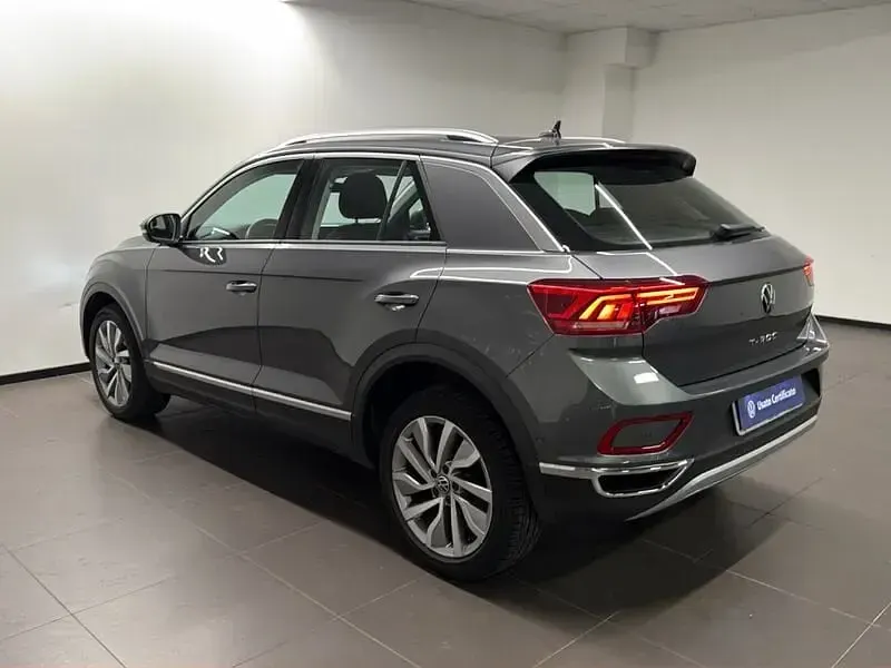 Usata VW T-Roc Style 116 CV (85 kW) 2023 Grigio SUV