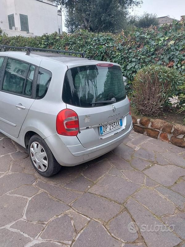 Usata Renault Grand Modus 65 CV (47 kW) 2007 Grigio Monovolume