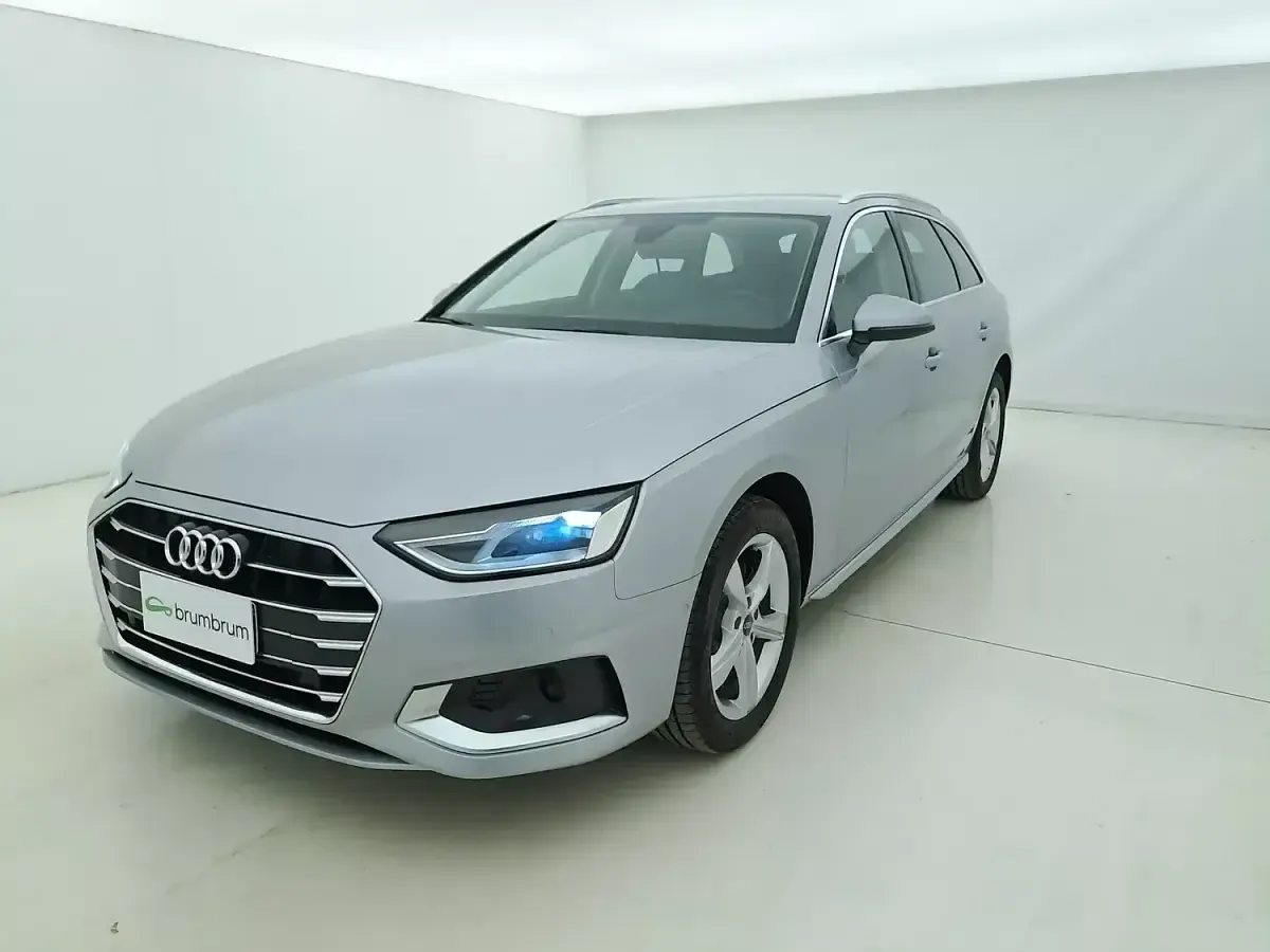 Usata Audi A4 Business 163 CV (119 kW) 2021 Argentoargento Station wagon
