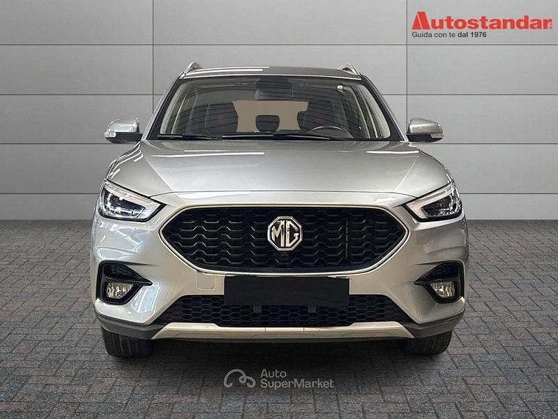 Usata MG ZS Luxury 106 CV (77 kW) 2023 Argento SUV