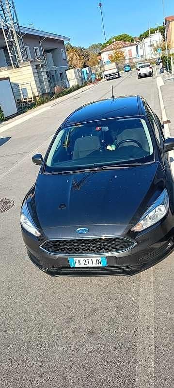 Usata Ford Focus Business Edition 120 CV (88 kW) 2017 Nero Station wagon