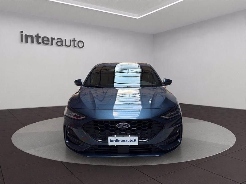 Blu metallizzato Usata 2023 Ford Focus ST-Line Tre volumi | 19.990 € (Ottimo prezzo) - Immagine 1/4