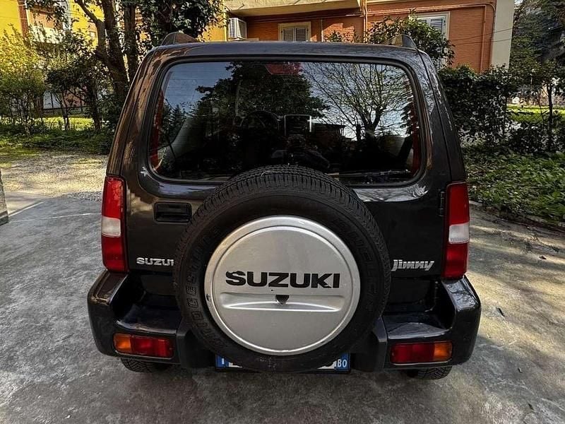 Usata Suzuki Jimny 86 CV (63 kW) 2014 Nero SUV