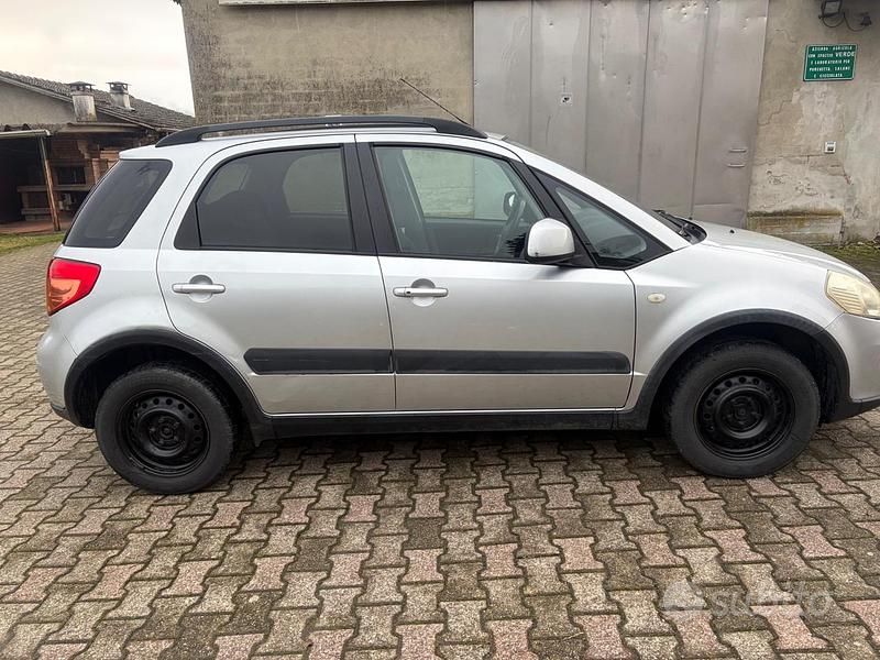 Usata Suzuki SX4 120 CV (88 kW) 2011 Grigio Station wagon