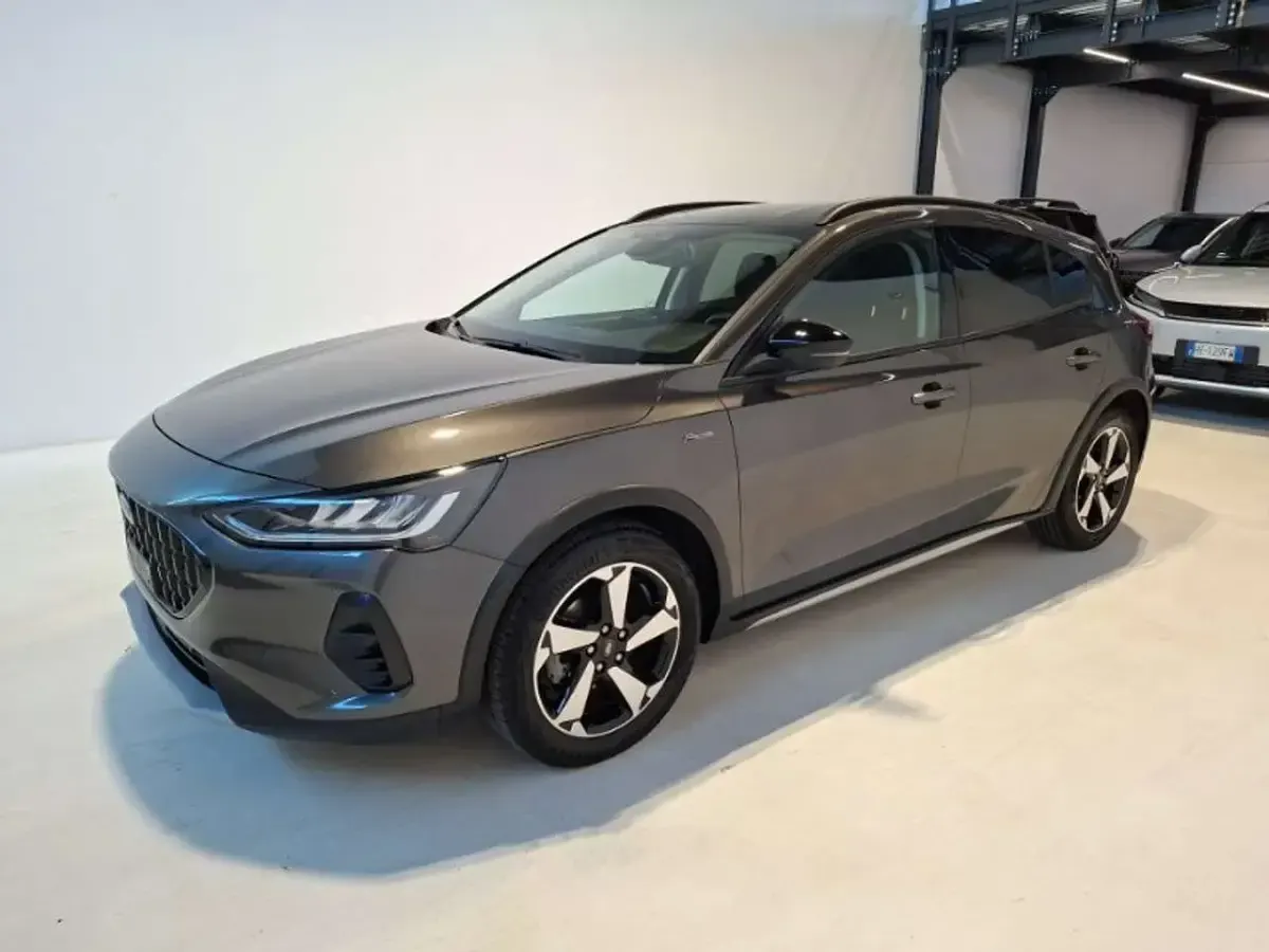 Usata Ford Focus Active X 125 CV (91 kW) 2023 Grigio Berlina