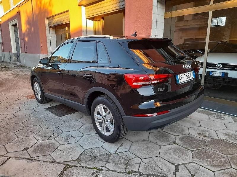Usata Audi Q3 Business 150 CV (110 kW) 2021 Nero SUV