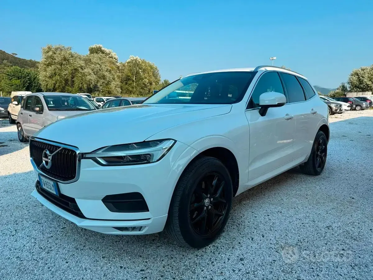 Usata Volvo XC60 Momentum 190 CV (139 kW) 2019 Bianco SUV