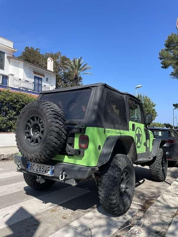 Usata Jeep Wrangler 118 CV (86 kW) 1999 Verde SUV