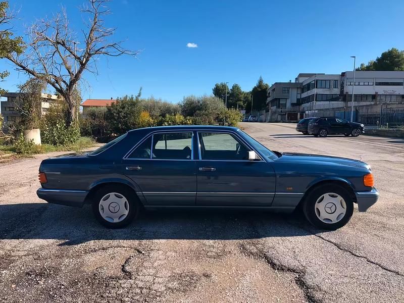 Usata Mercedes 300 SE 188 CV (138 kW) 1989 Blu Berlina