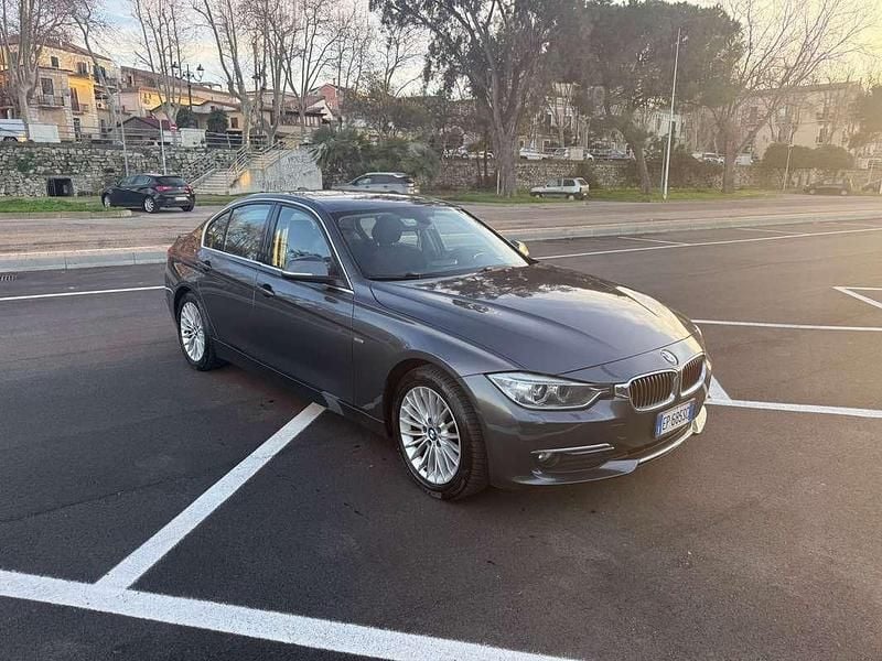 Usata BMW 320 Luxury Line 184 CV (135 kW) 2013 Berlina