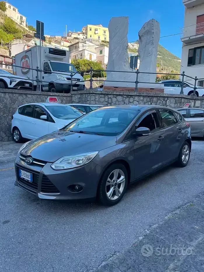 Usata Ford Focus Titanium 150 CV (110 kW) 2012 Grigio Berlina