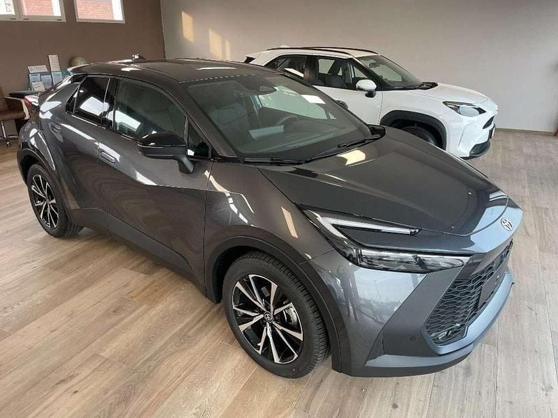 Nuova Toyota C-HR Trend 152 CV (111 kW) 2025 Bianco SUV